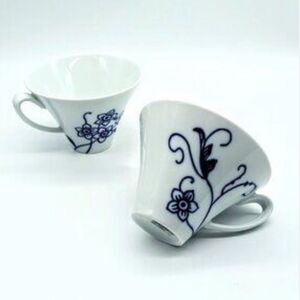 Crate & Barrel CAMILLE White Blue Floral Set of Four Porcelain Tea Coffee Mugs